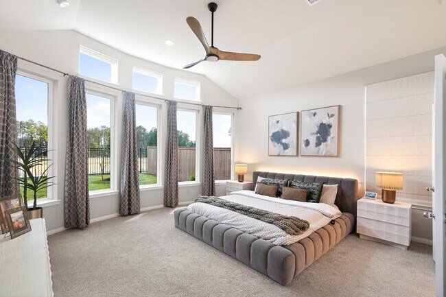 Building Photo - 21967 Gateway Arch Dr