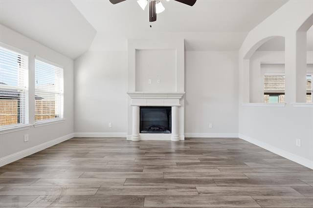 Building Photo - 513 Oleander Dr