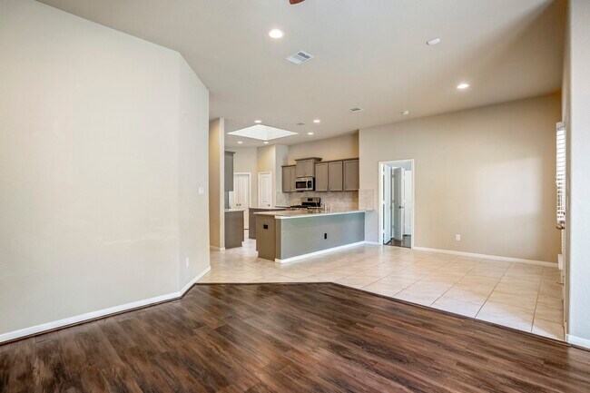 Building Photo - 5319 Claymore Meadow Ln