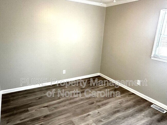 Building Photo - 1414 White St