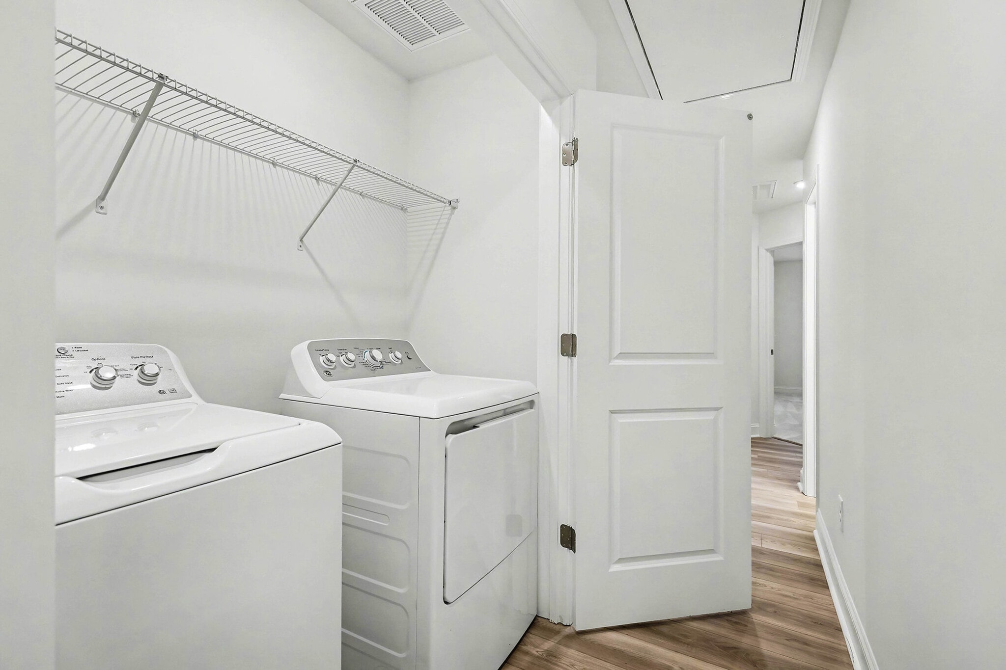 Building Photo - 2911 Herringbone Rd