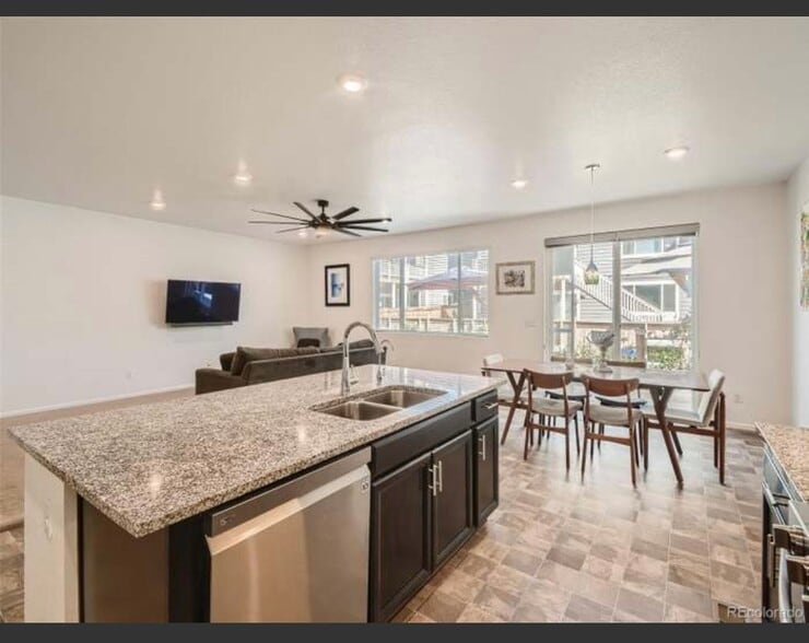 Granite countertop with osmosis drinking water built in - 9260 Rifle St