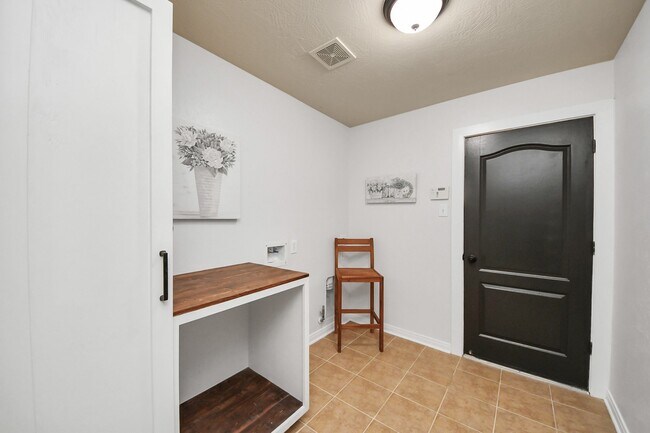 Building Photo - 15122 Heron Meadow Ln