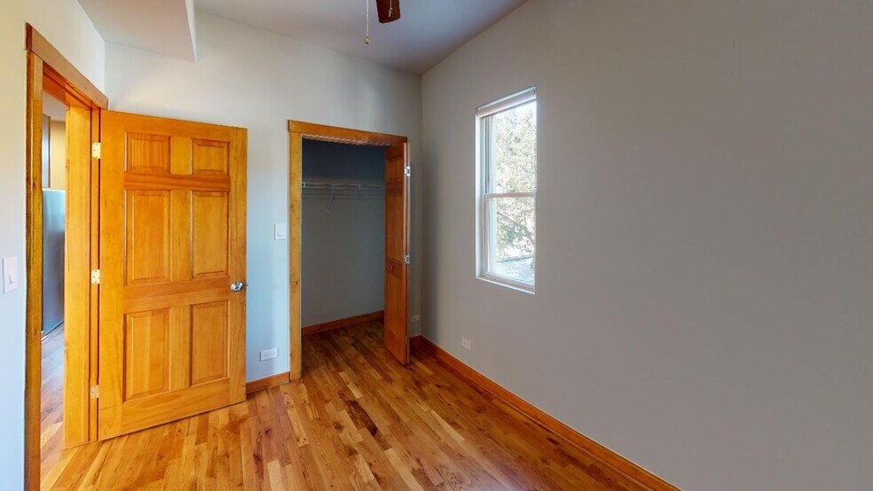 Building Photo - 1521 N Bosworth Ave