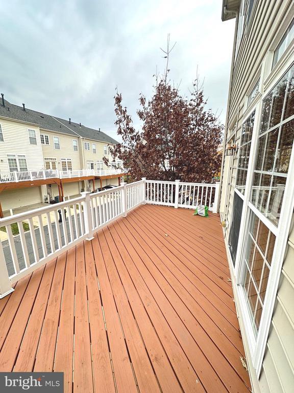 Building Photo - 2100 Abbottsbury Way