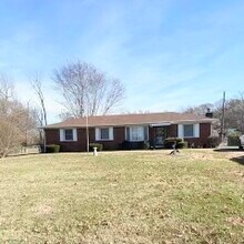 Building Photo - 222 Yorktown Rd