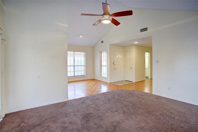 Building Photo - 10702 Tall Oak Dr