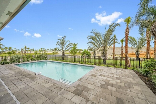 Building Photo - 13917 Vivant Dr