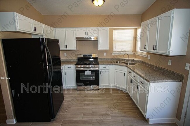 Building Photo - 284 Sandy Hills Ln