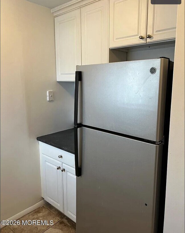 Building Photo - 711 Wall Rd