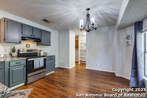 Building Photo - 10323 Country Vista