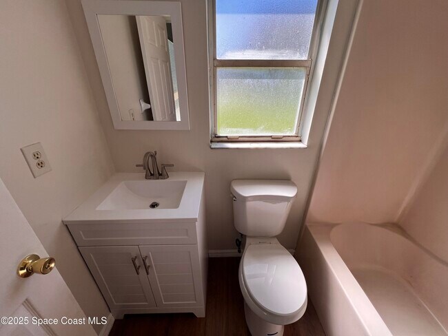 Building Photo - 399 Fluvia Ave SE