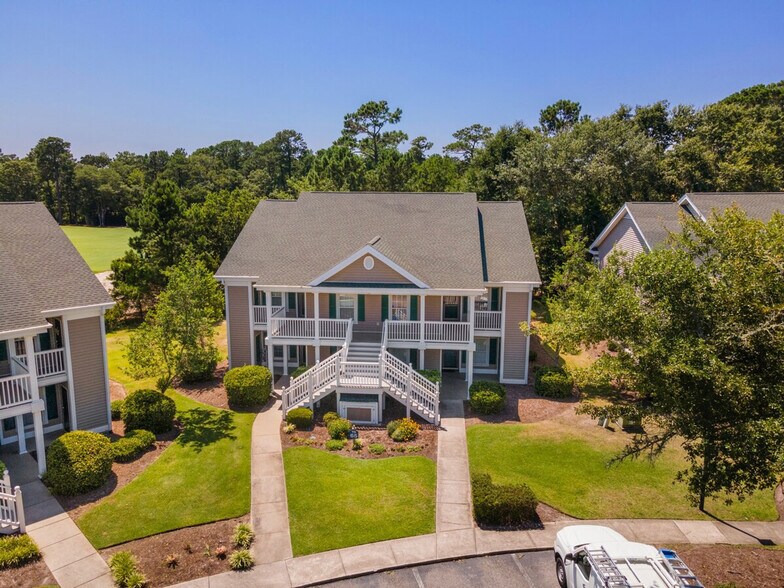 Building Photo - 719 Blue Stem Dr