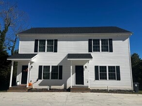 Building Photo - 723 Burks Hill Rd