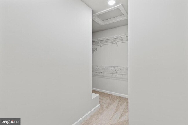 Building Photo - 2400 Stella Pl
