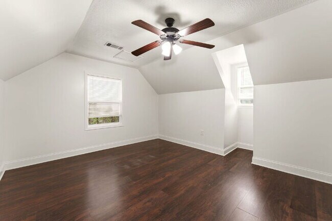 Building Photo - 4BR/2BA Piedmont Home with Flexible Layout + Detached Garage