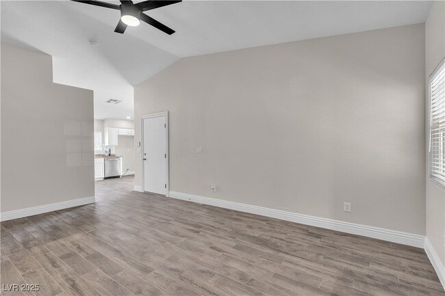Building Photo - 7820 Milkweed Ct