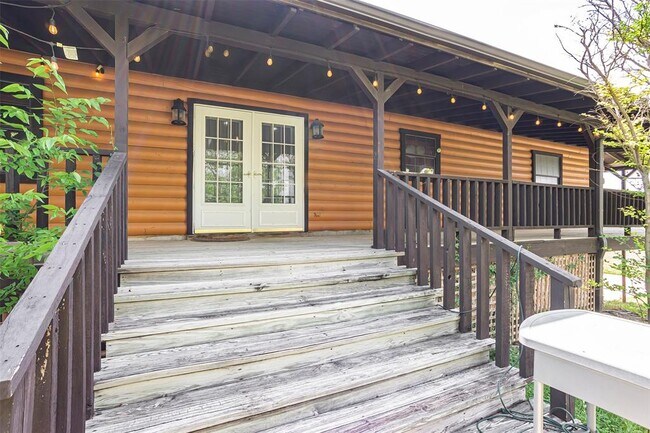 Building Photo - 1700 Co Rd 270