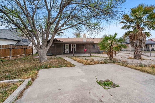 Building Photo - 108 Jaimie Way