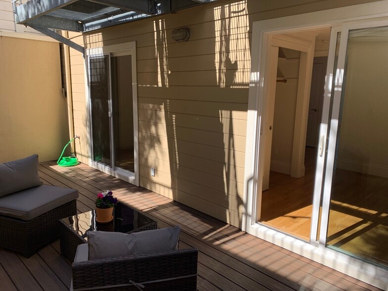 Rear patio - 119 Peralta Ave