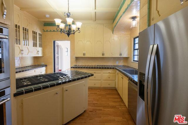 Building Photo - 1328 Sierra Alta Way