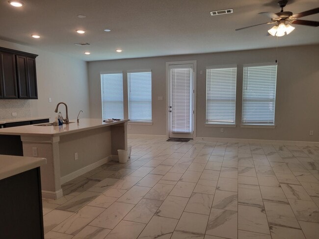 Building Photo - 10342 Aldrin Dr