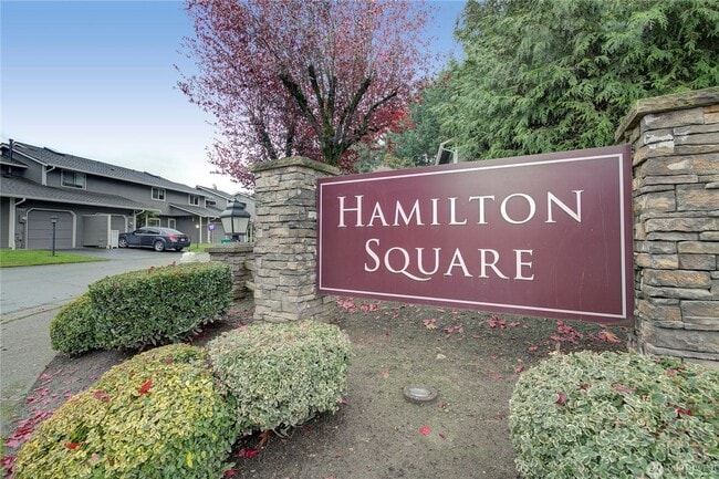 Building Photo - 2Bd/1.5Ba Kirkland Townhome