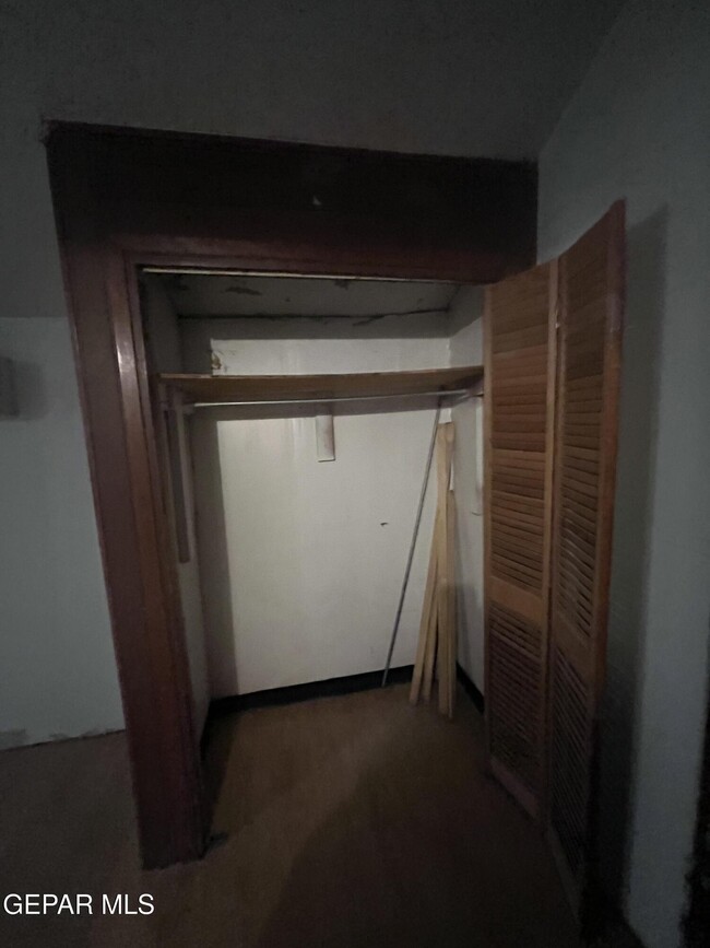 Building Photo - 6389 Salas Ln