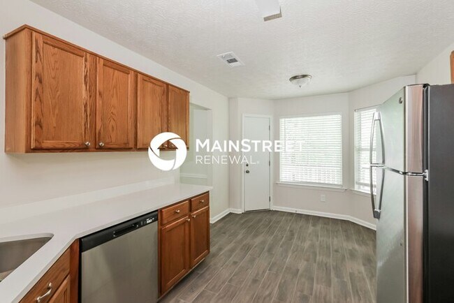 Building Photo - 5 Bedroom Pet-Friendly Home in McDonough, ...