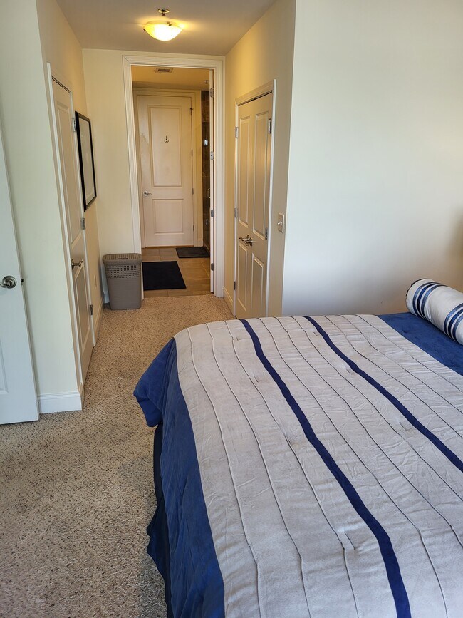 Building Photo - 270 17th St NW