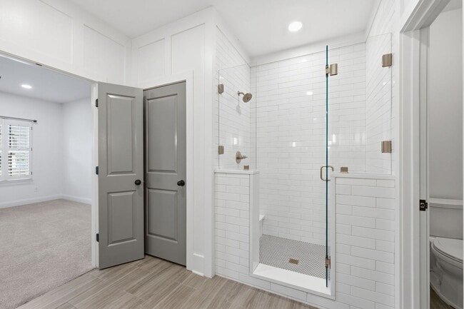 Building Photo - Modern Living in Franklin