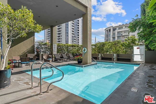 Building Photo - 10701 Wilshire Blvd