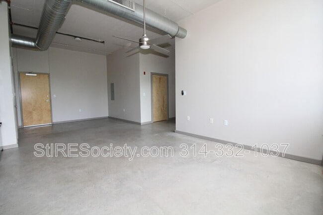 Building Photo - 8125 Michigan Ave