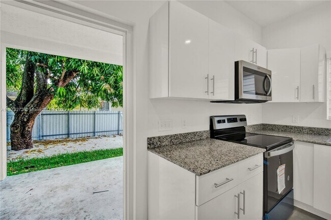 Building Photo - 6331 NW 1st Pl