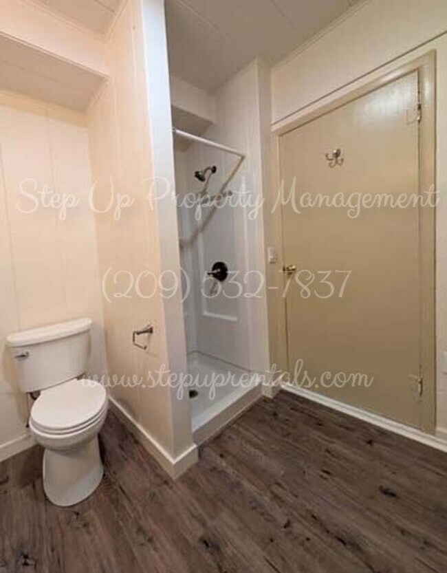 Building Photo - 87 N Shepherd St