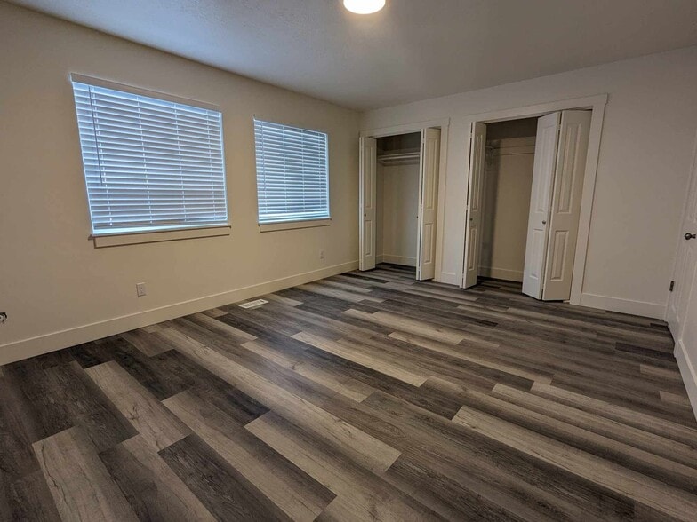 Building Photo - 2645 N 370 E