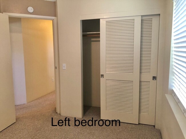 Building Photo - Northpointe - 2 bedroom, 2 bath, 2 pkg  up...