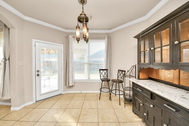 Building Photo - 13719 Hartford Ct