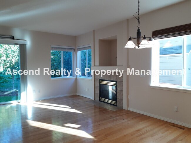 Building Photo - Available Now 4 Bed w/Bed & Full Bath on Main, Solar Panels, Backs to Stoller MS Yard Care Included