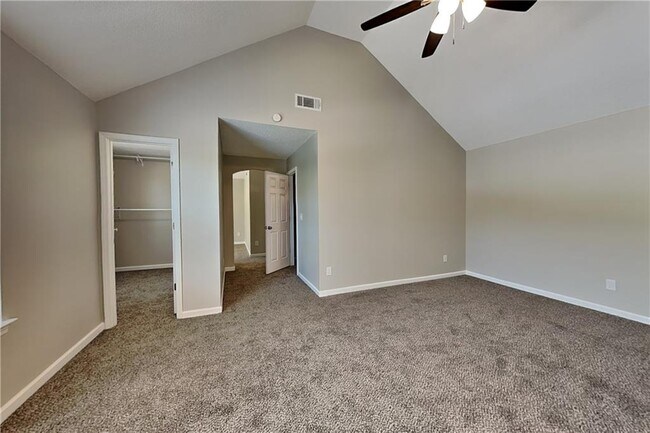 Building Photo - 6923 Foxmoor Way