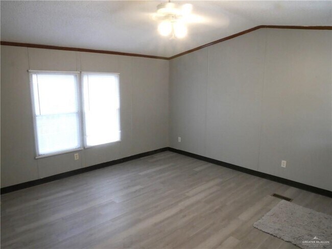 Building Photo - 36 Oliva St