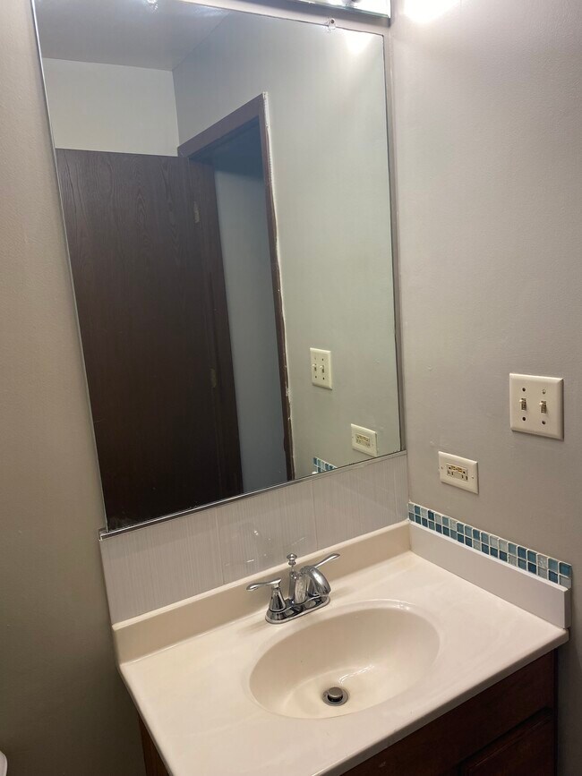 Bath - 10 Parkside Ct