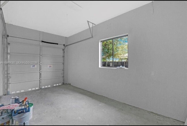 Building Photo - 2210 Farragut St