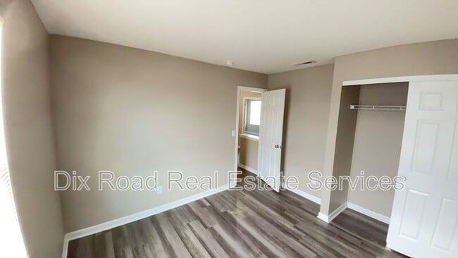 Building Photo - 2167 Pine Valley Dr