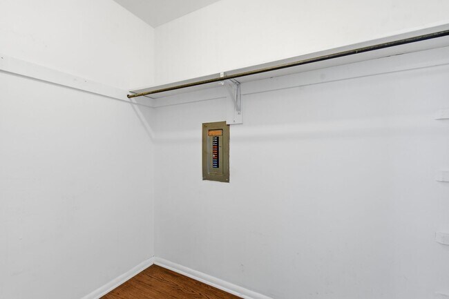 Building Photo - 7610 E 21st Pl