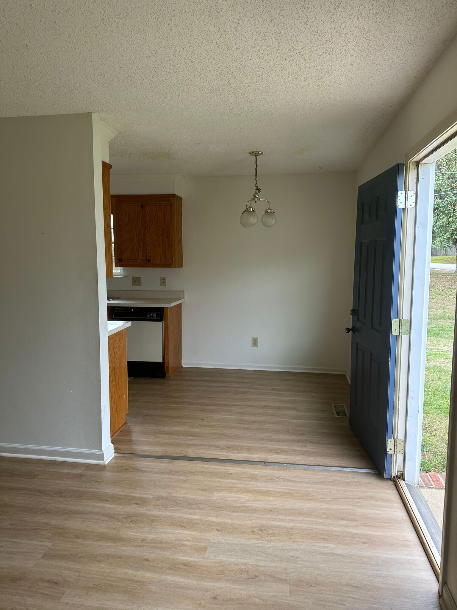 Dining Room - Richmond Road Apartments