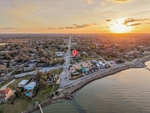 Building Photo - 114 Grand Ave