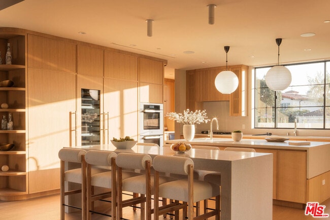 Building Photo - 500 Ocampo Dr