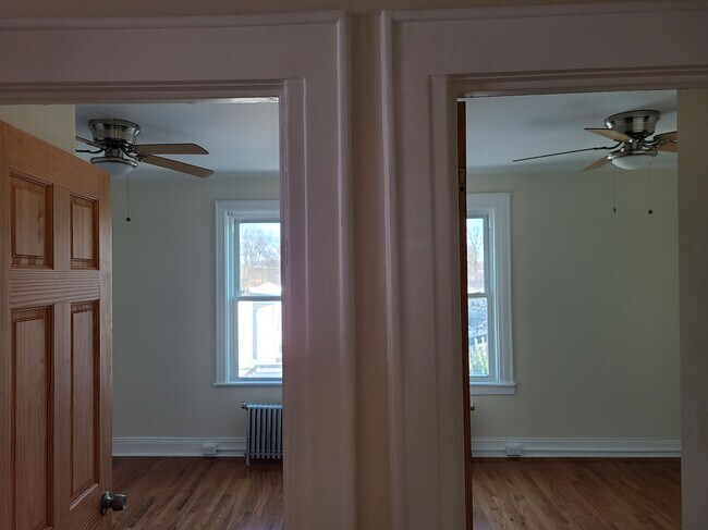 Building Photo - 6440 Catalpa Ave