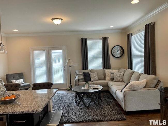 Building Photo - 1116 Finch Ct